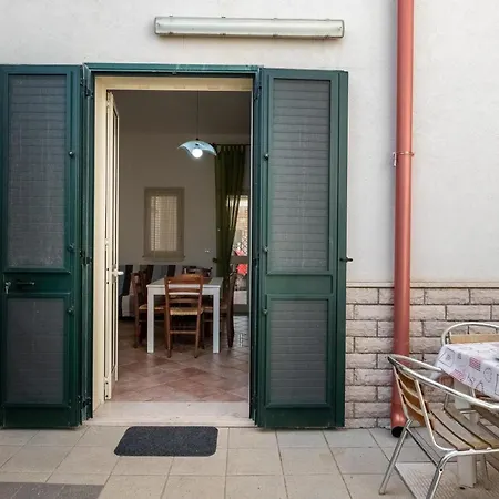 Casa Vacanze Kaloceri Torre dell'Orso Exterior photo